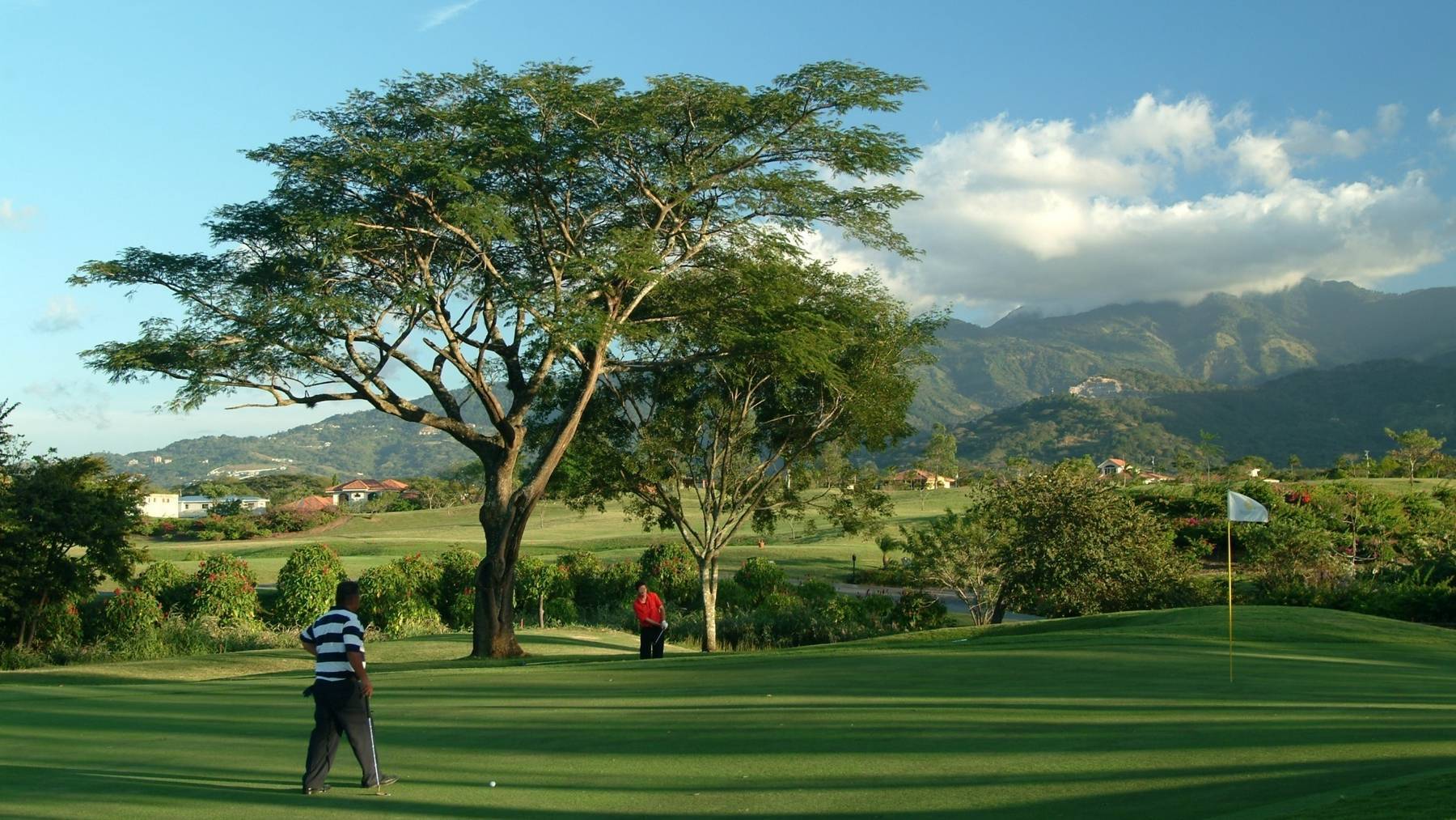 Sportsmens Lodge in San Jose, Costa Rica Designed for Sportsmen with a Taste for Elegance in